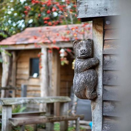 Charming 2-Bed Cabin In Sutton Coldfield Buitenkant foto
