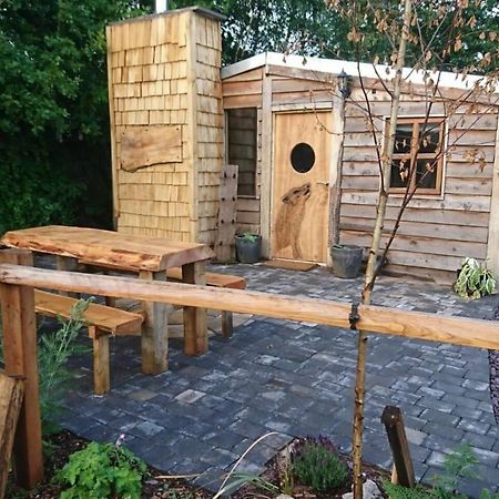 Charming 2-Bed Cabin In Sutton Coldfield Buitenkant foto
