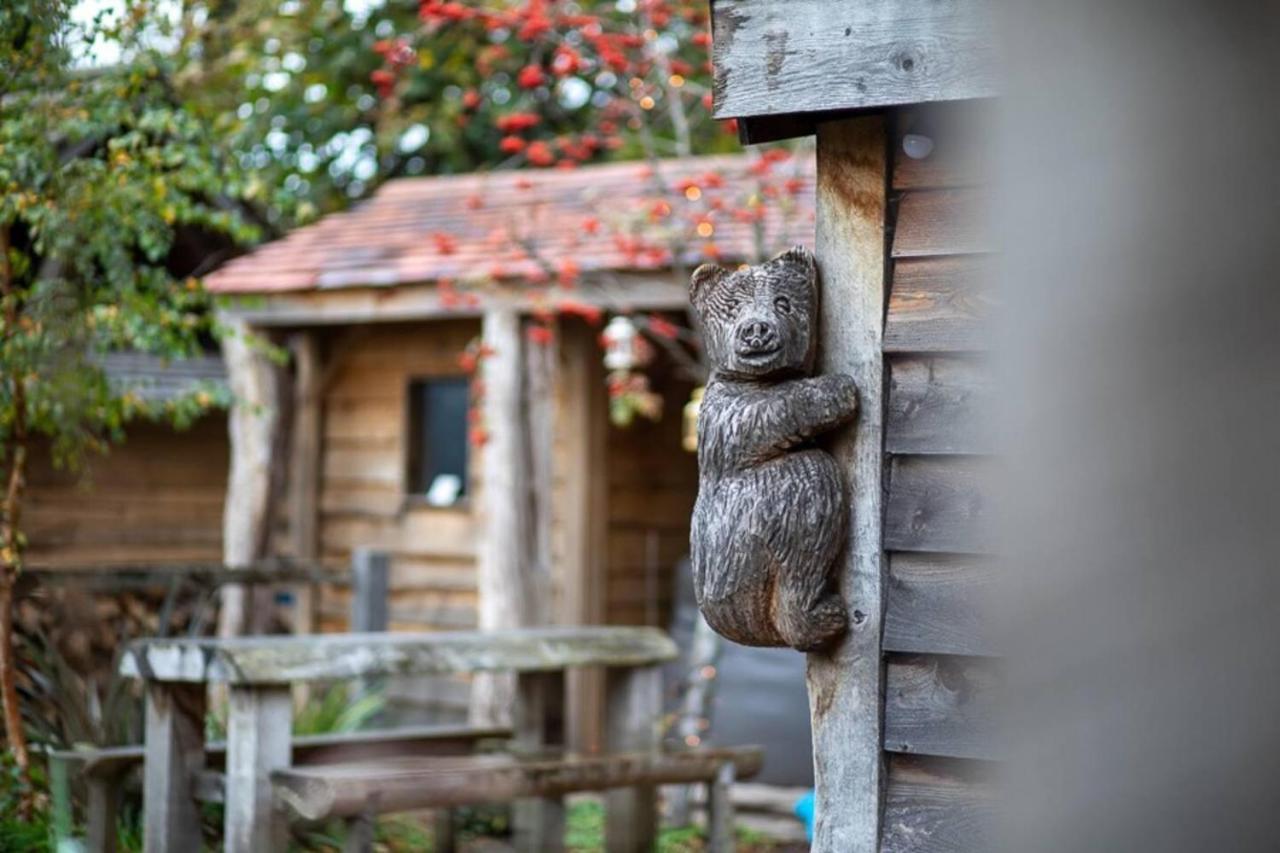Charming 2-Bed Cabin In Sutton Coldfield Buitenkant foto