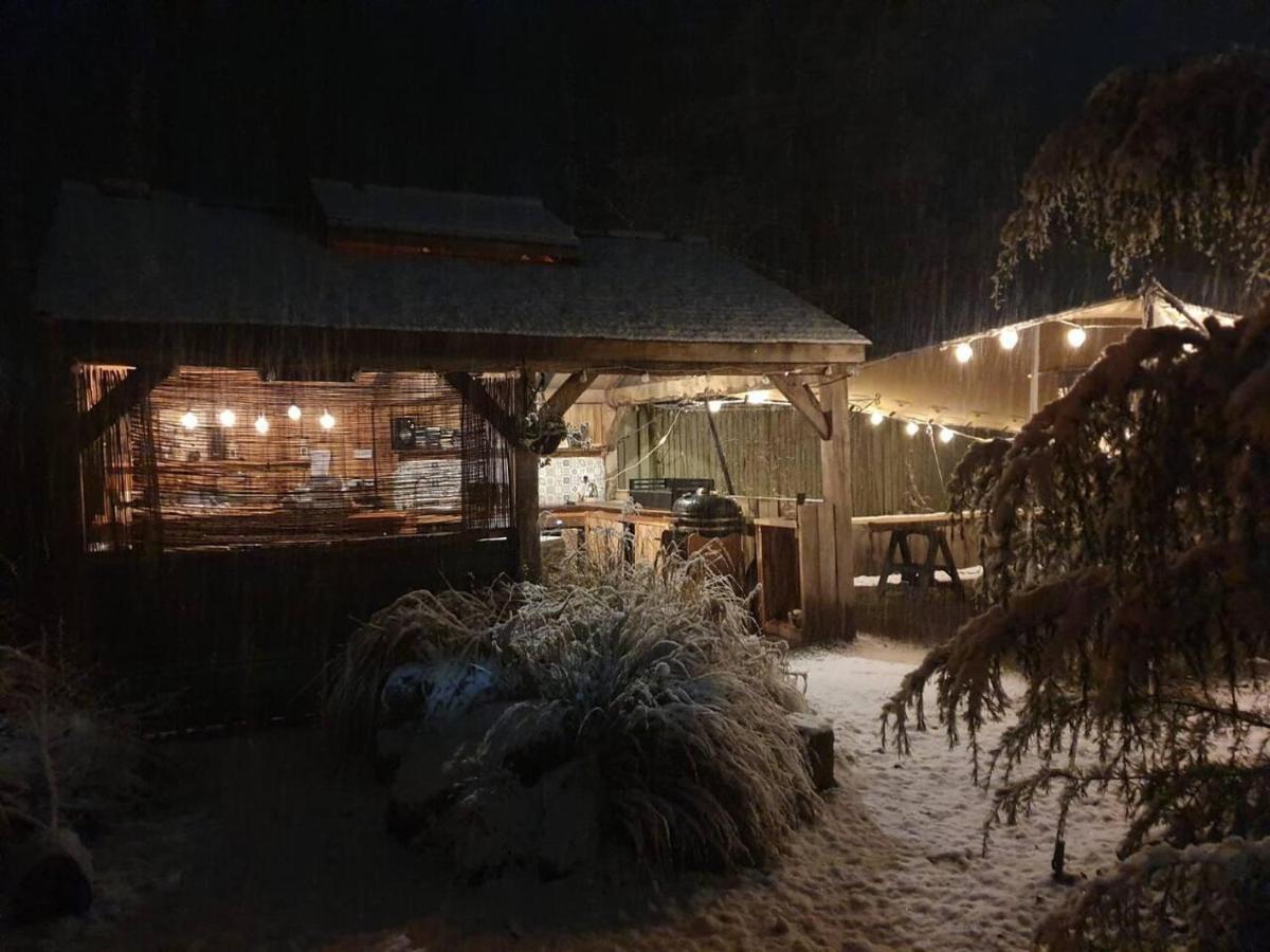 Charming 2-Bed Cabin In Sutton Coldfield Buitenkant foto