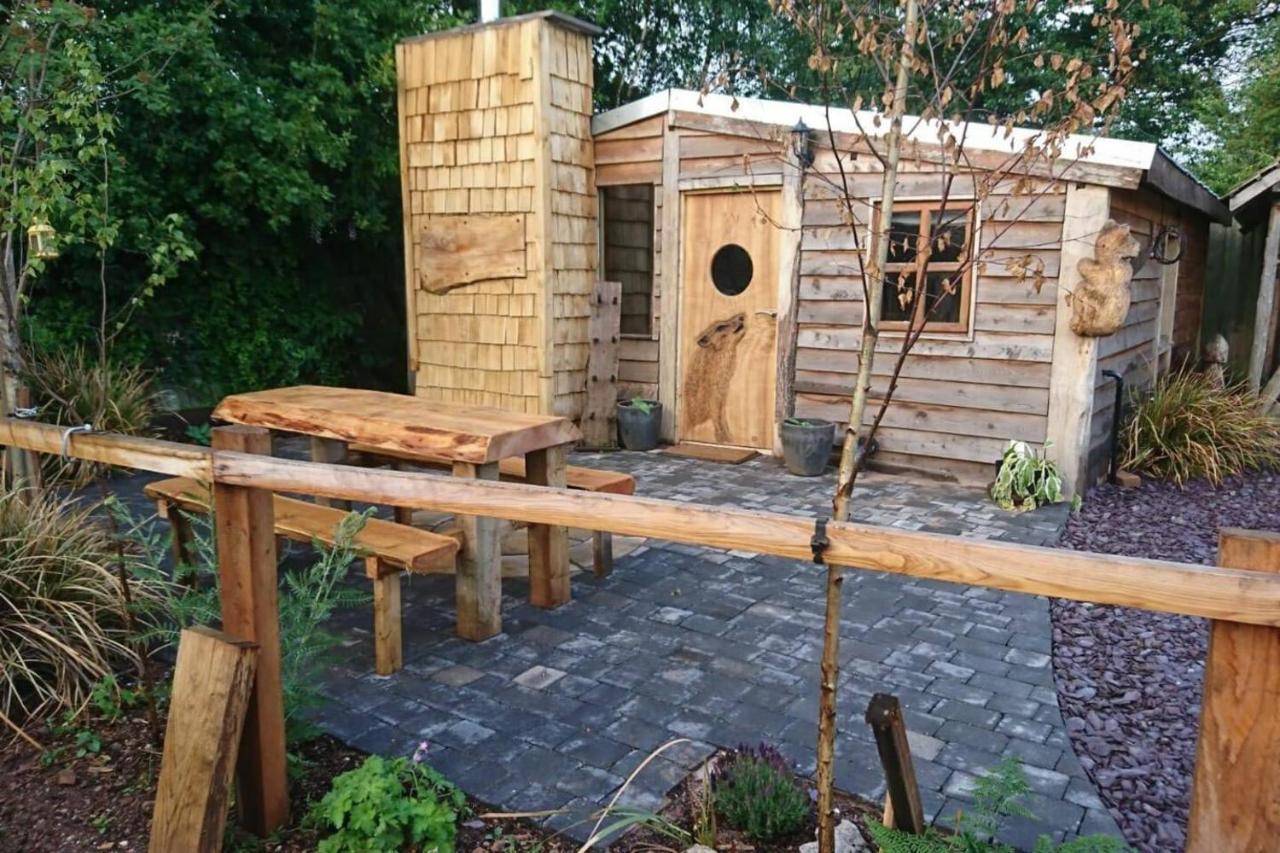 Charming 2-Bed Cabin In Sutton Coldfield Buitenkant foto